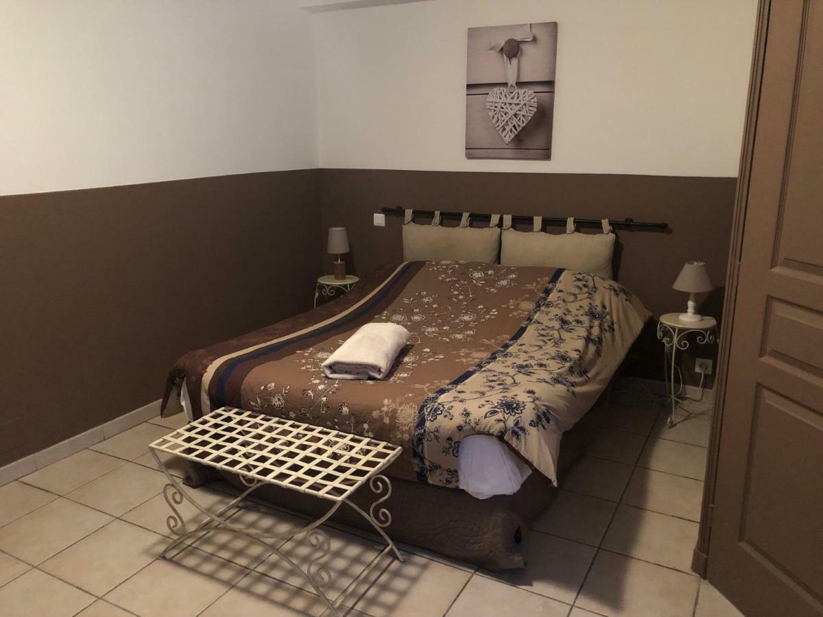 Le Provencal Ξενοδοχείο Aups Εξωτερικό φωτογραφία